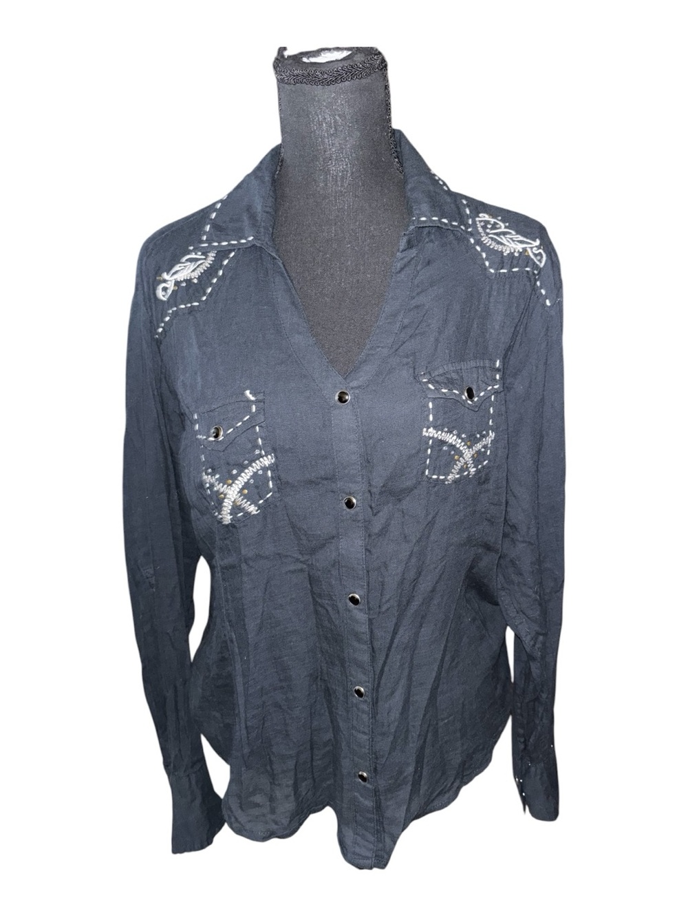 Panhandle Women’s Black Embroidered Western Button-Up Shirt Size Large Rodeo
